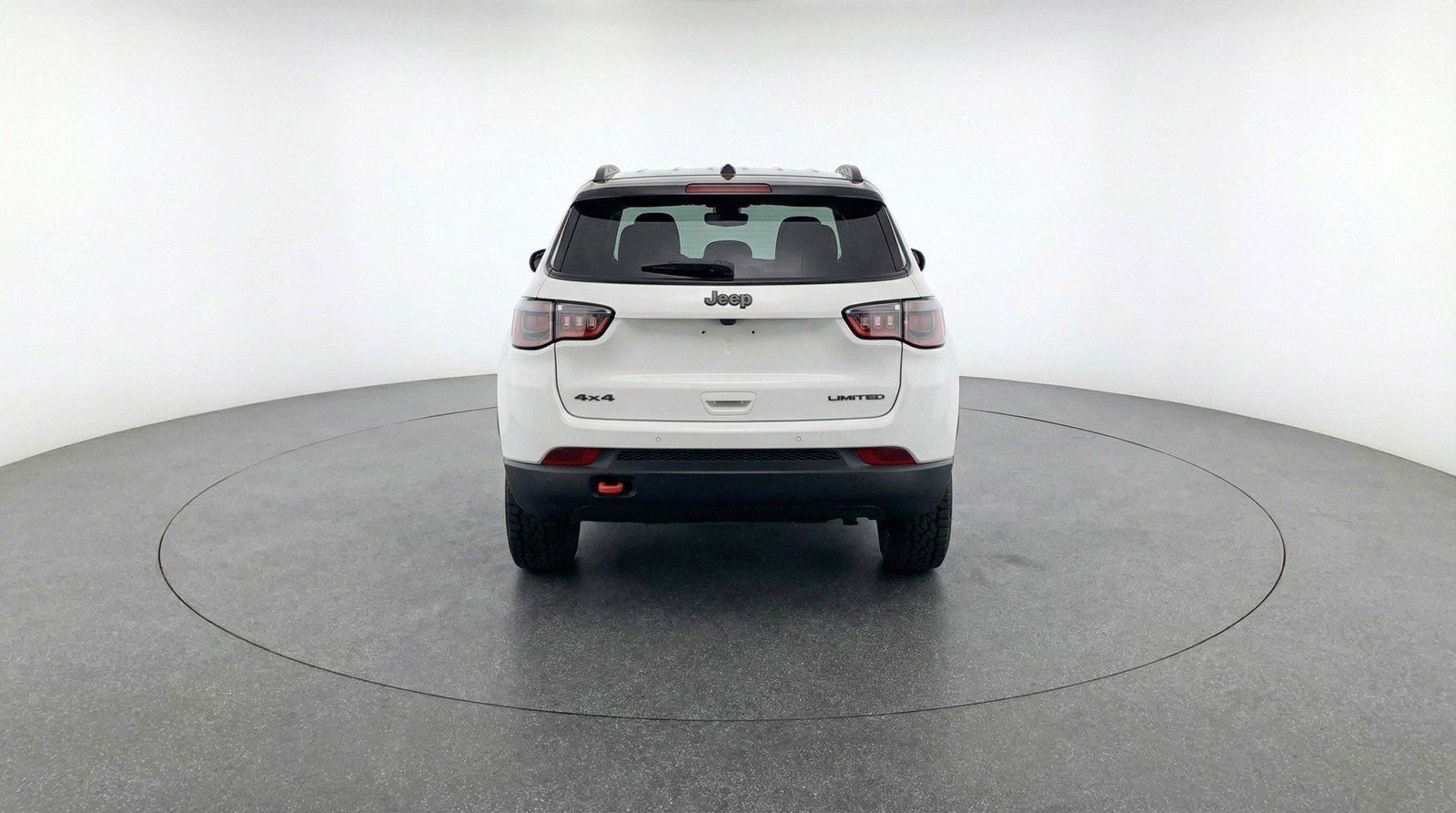 Used 2025 Jeep Compass Trailhawk image 7