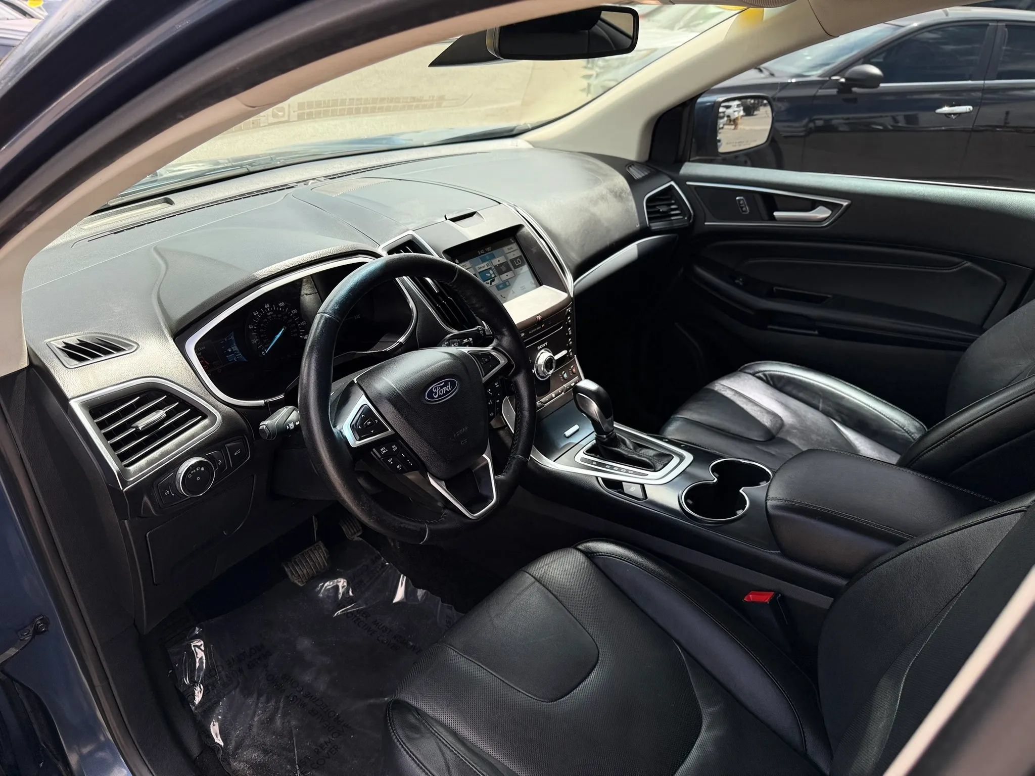 Used 2018 Ford Edge Titanium w/ Equipment Group 302A AWD/4WD image 11