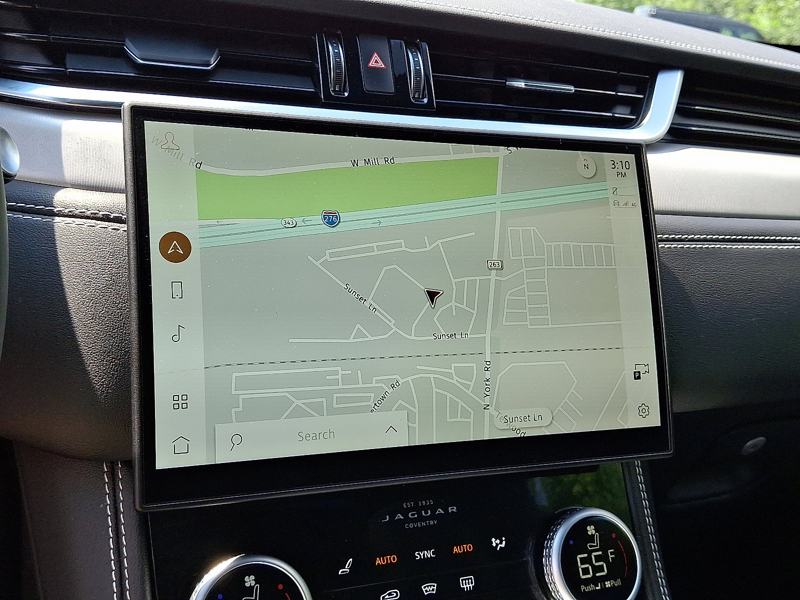 Used 2025 Jaguar F-PACE R-Dynamic S image 17