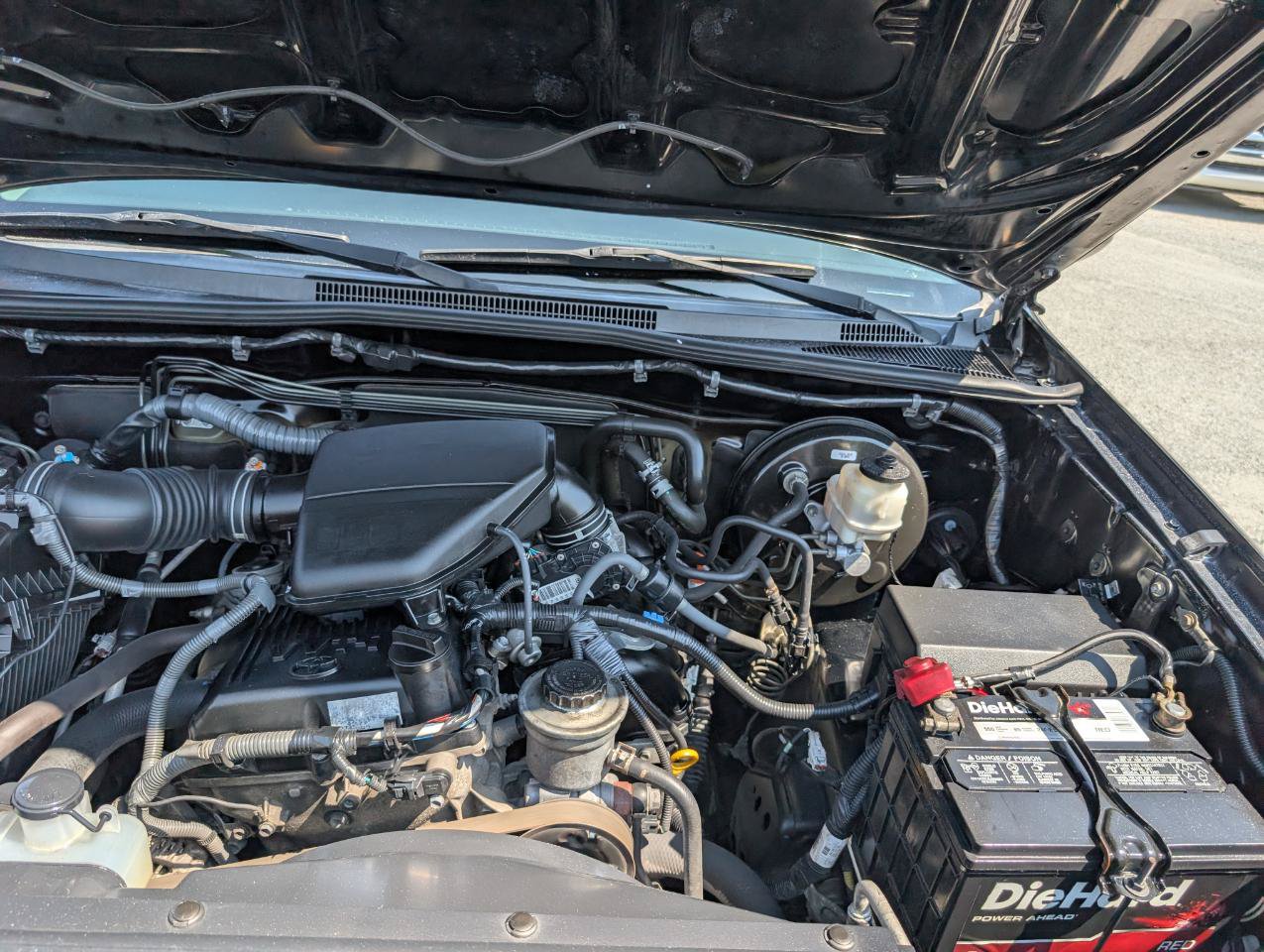 Used 2013 Toyota Tacoma PreRunner w/ SR5 Pkg RWD image 25