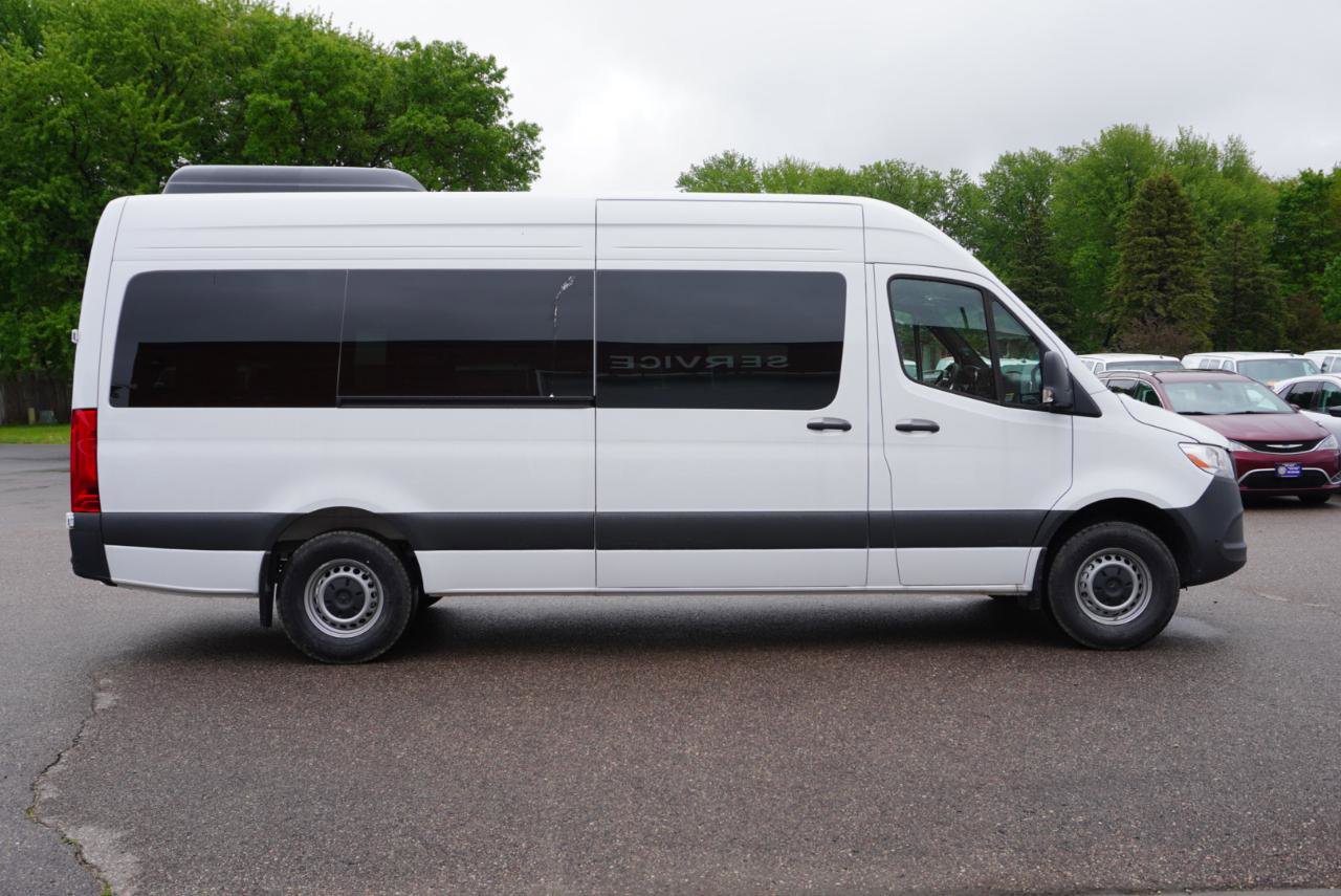 Used 2025 Mercedes-Benz Sprinter 2500 image 6