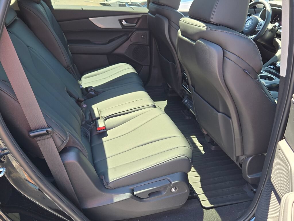 Certified 2026 Acura MDX SH-AWD image 12
