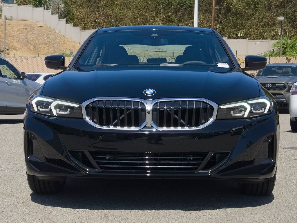 New 2026 BMW 330i Sedan w/ Convenience Package RWD image 2
