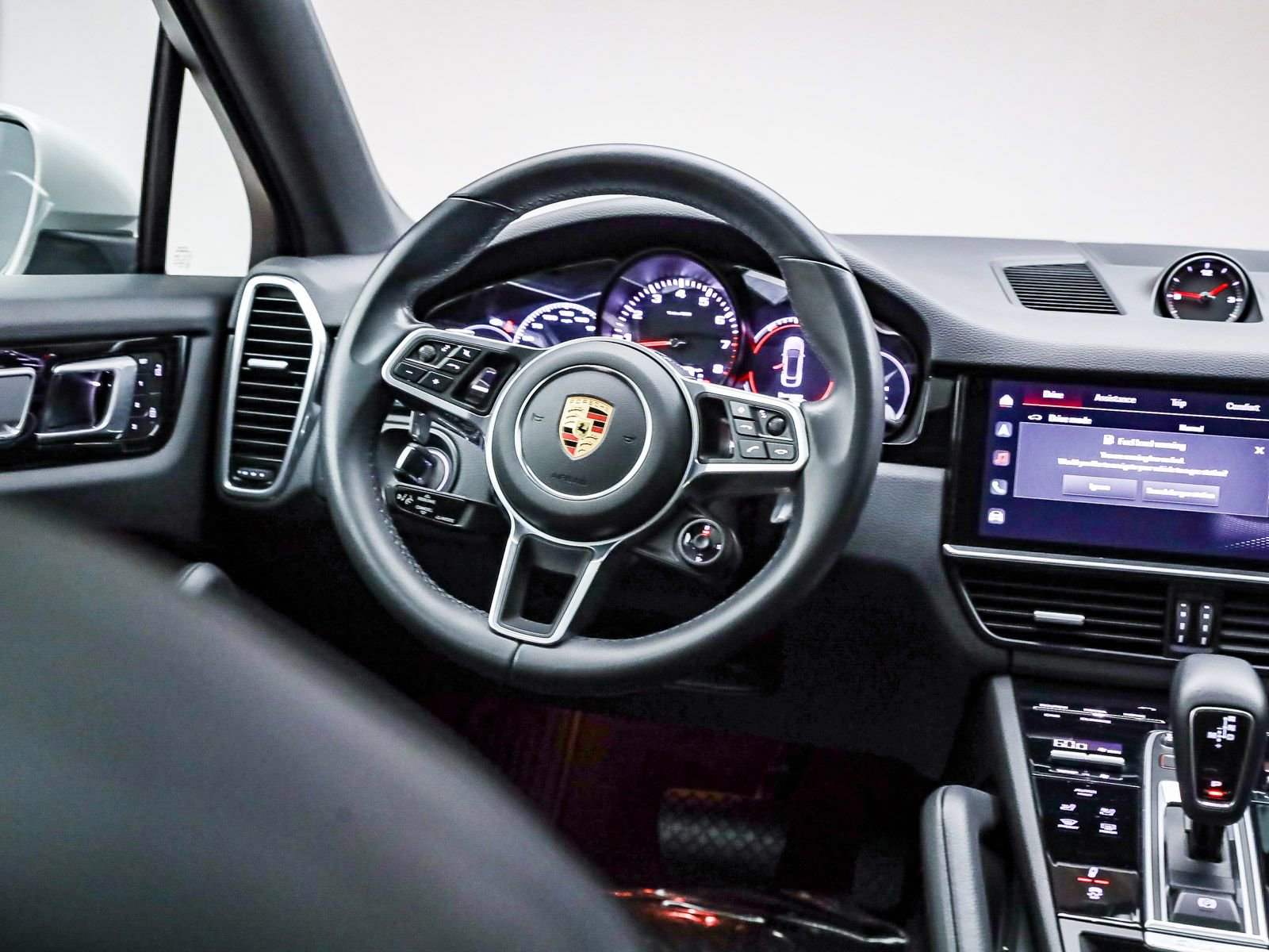 Certified 2022 Porsche Cayenne Platinum Edition AWD/4WD image 19