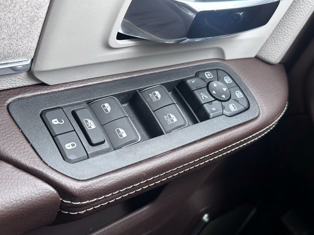 New 2026 RAM 3500 Laramie AWD/4WD image 15