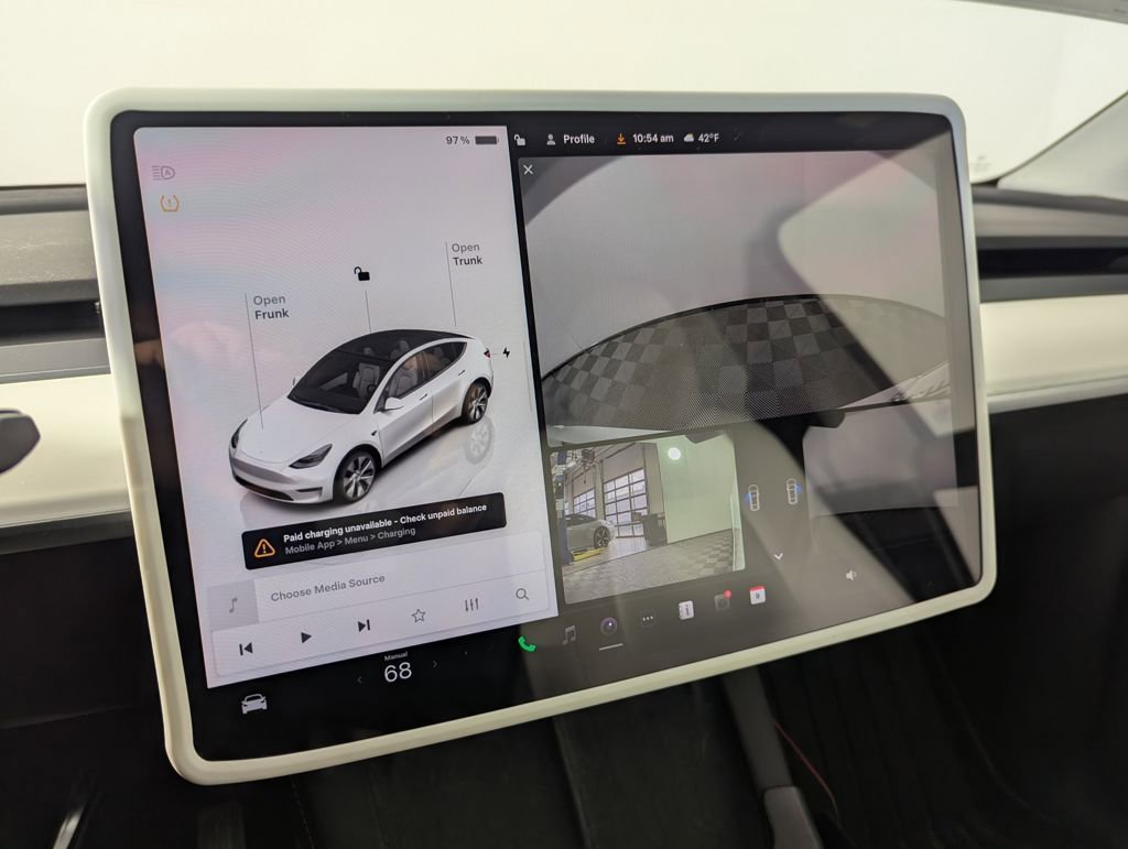 Used 2022 Tesla Model Y Long Range image 13