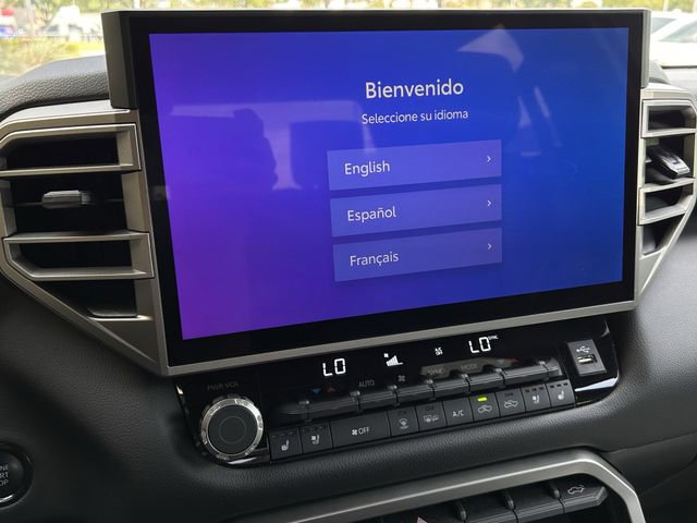 Used 2025 Toyota Tundra Limited AWD/4WD image 19