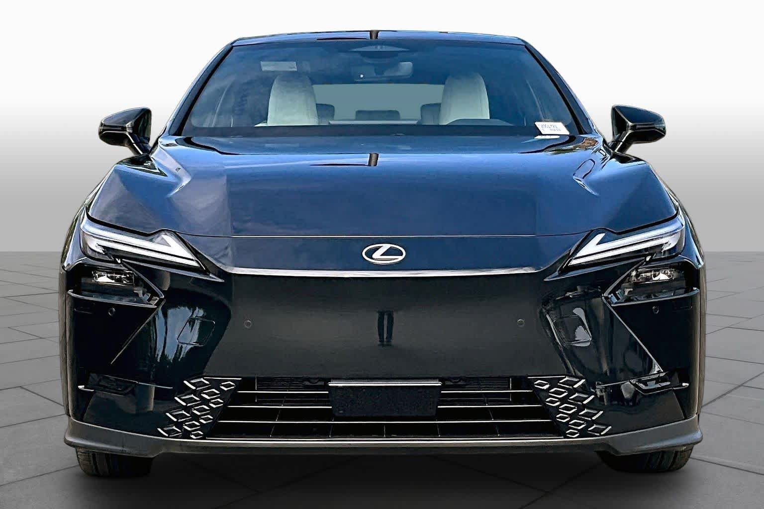 New 2026 Lexus ES 350e FWD image 3