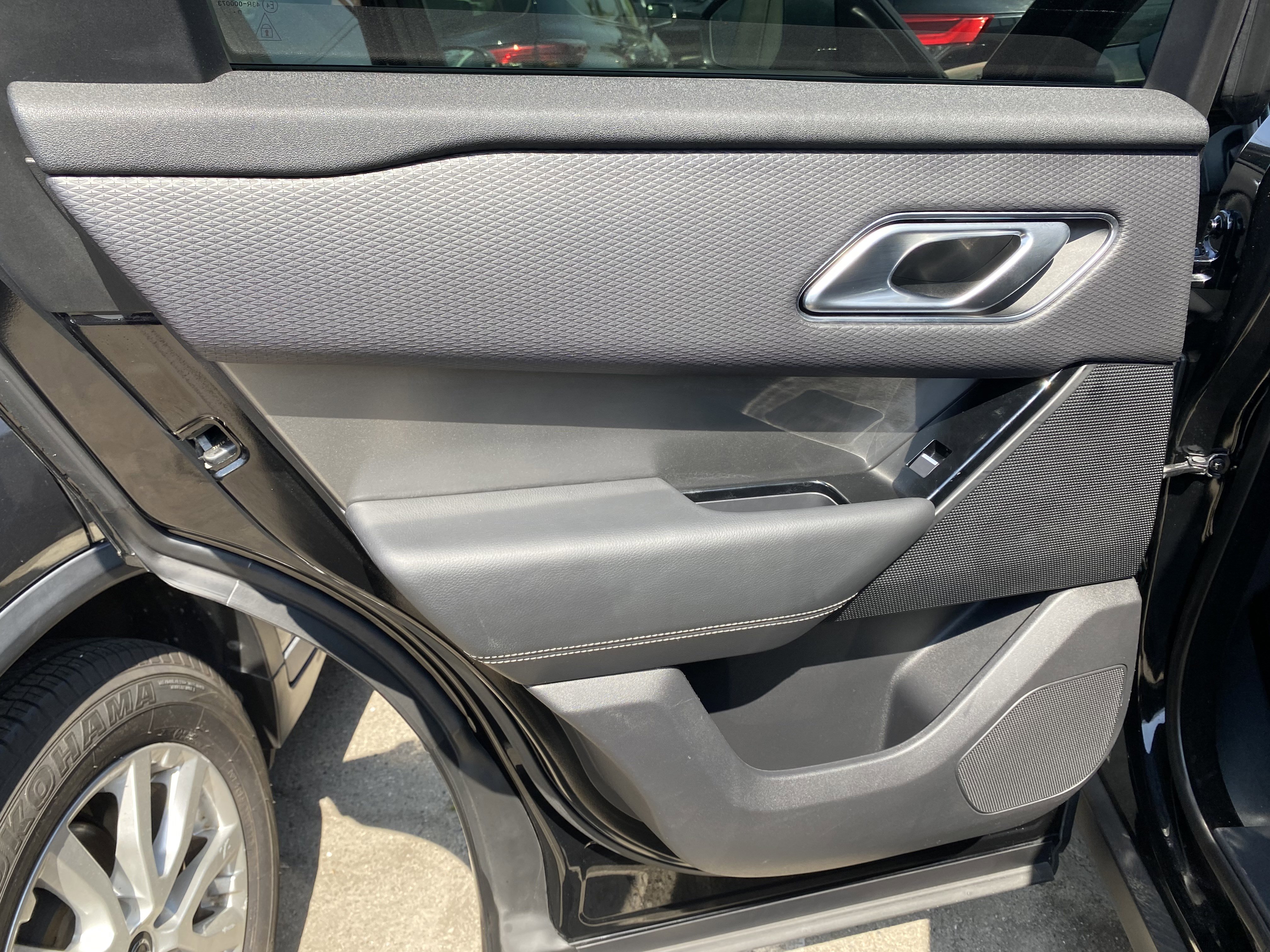 Used 2021 Land Rover Range Rover Velar S AWD/4WD image 13