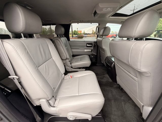 Used 2018 Toyota Sequoia Limited w/ Safety & Convenience Package AWD/4WD image 21