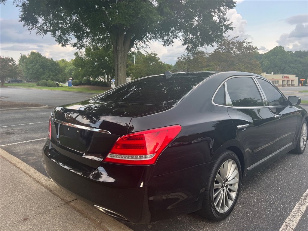 Used 2015 Hyundai Equus Signature RWD image 13