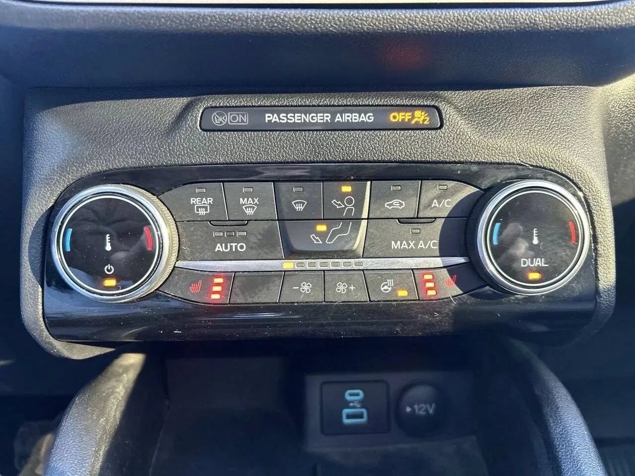 Used 2022 Ford Escape SE w/ Convenience Package AWD/4WD image 15