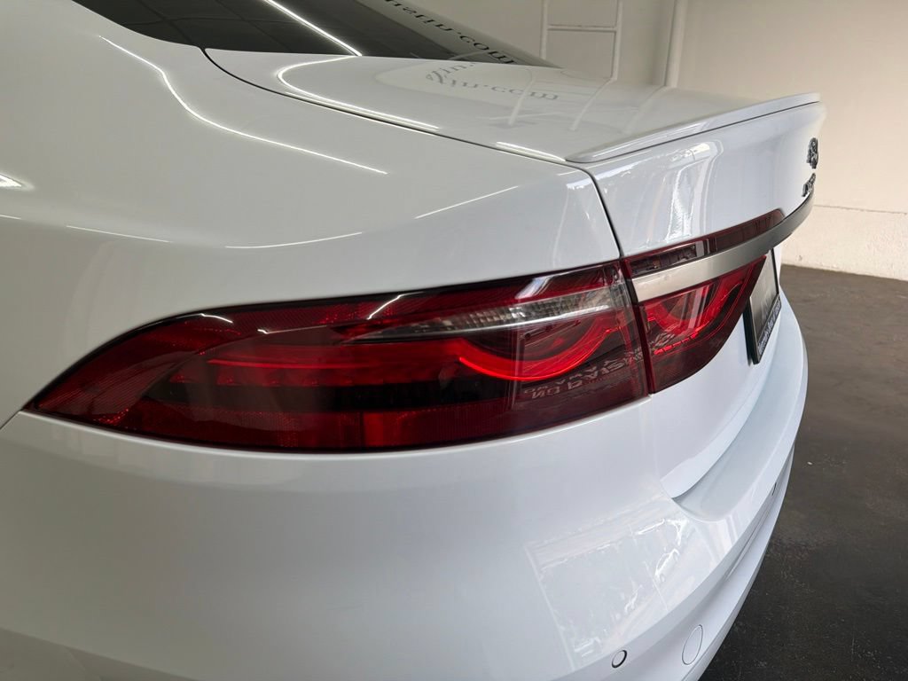 Used 2024 Jaguar XF R-Dynamic SE RWD image 11