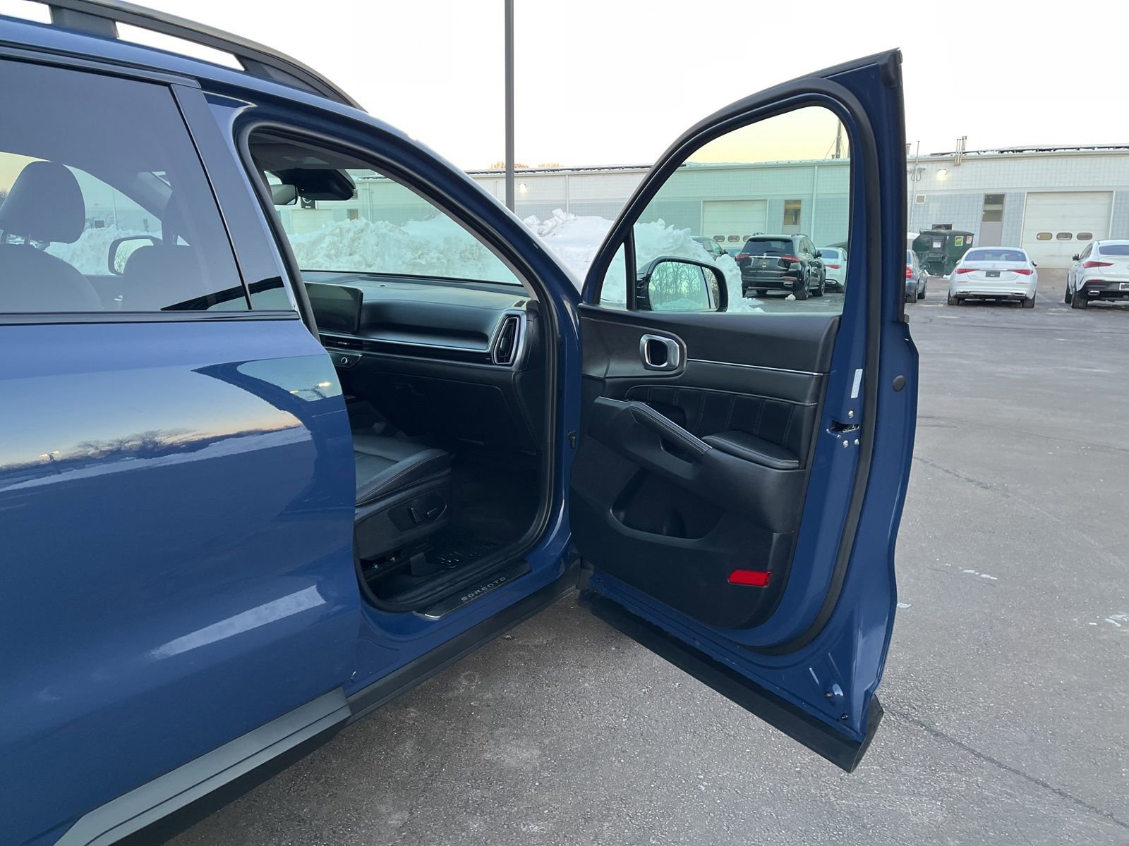 Used 2024 Kia Sorento SX image 20