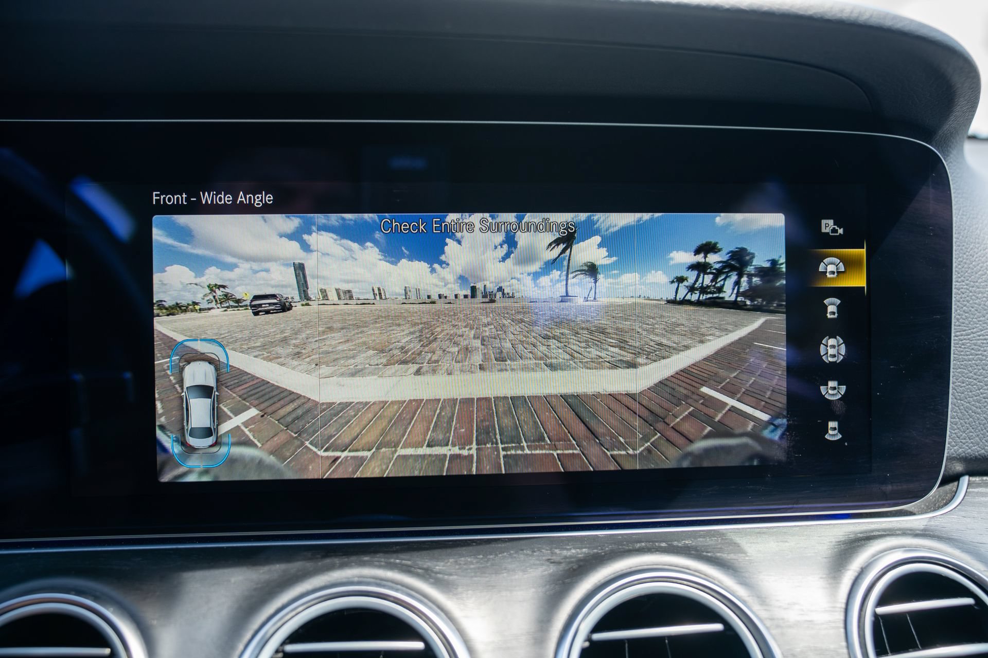 Used 2023 Mercedes-Benz E 350 4MATIC Sedan image 34
