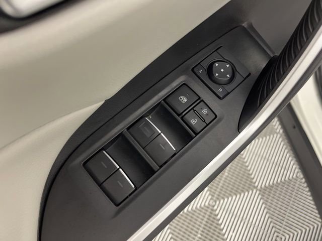 Used 2024 Toyota RAV4 XLE image 33