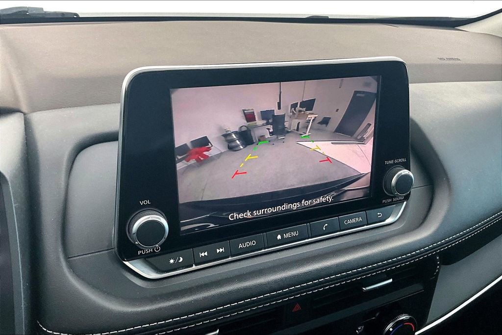 Used 2021 Nissan Rogue S image 30