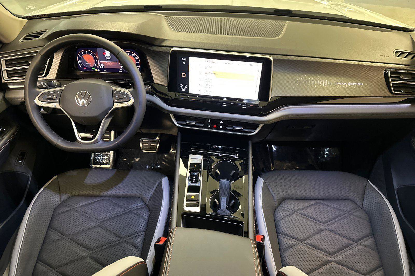 New 2025 Volkswagen Atlas Peak Edition SE image 12