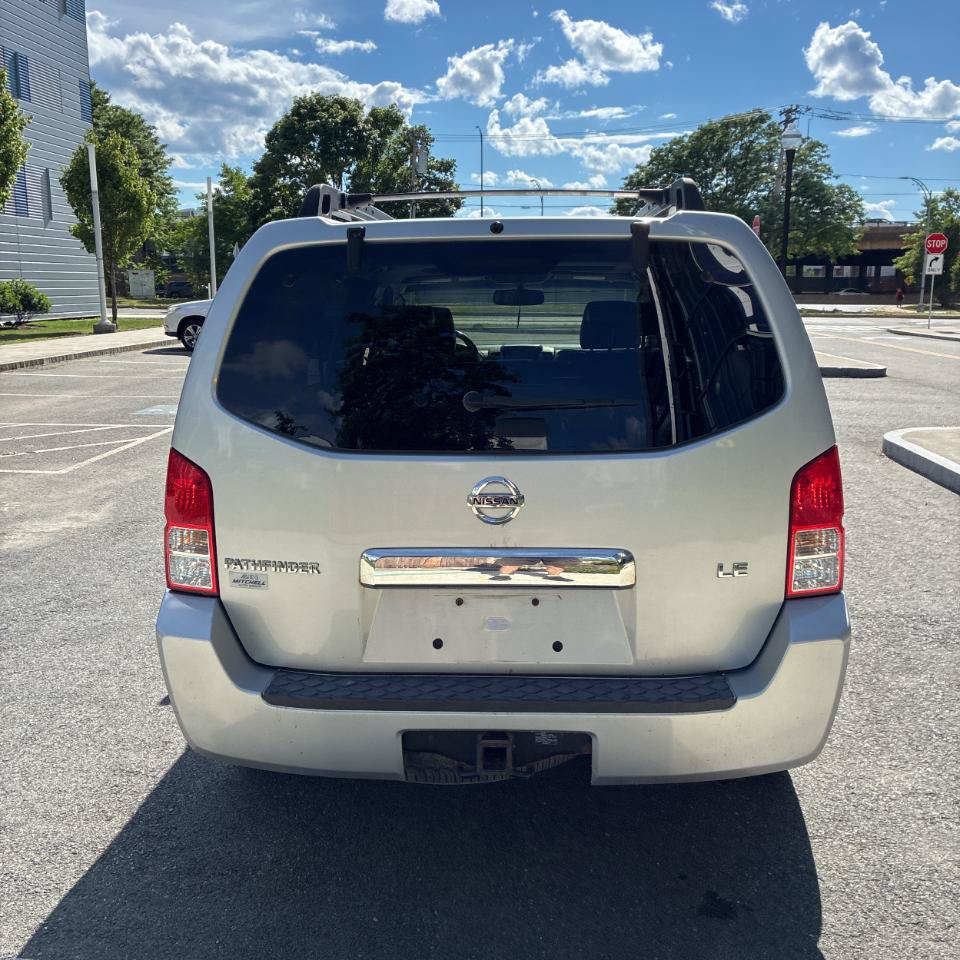 Used 2007 Nissan Pathfinder LE w/ LE Navigation Pkg AWD/4WD image 5