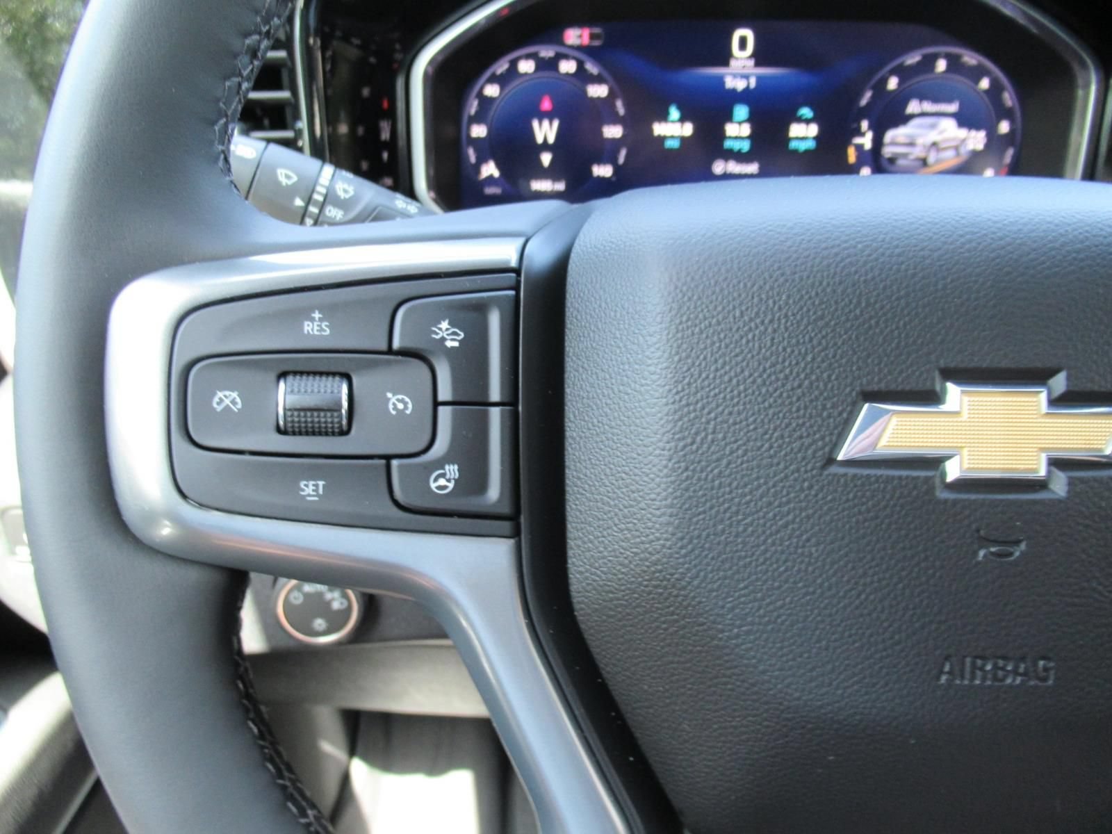 Used 2026 Chevrolet Silverado 1500 LT AWD/4WD image 25