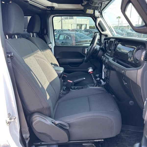 Used 2021 Jeep Wrangler Unlimited Sport AWD/4WD image 17