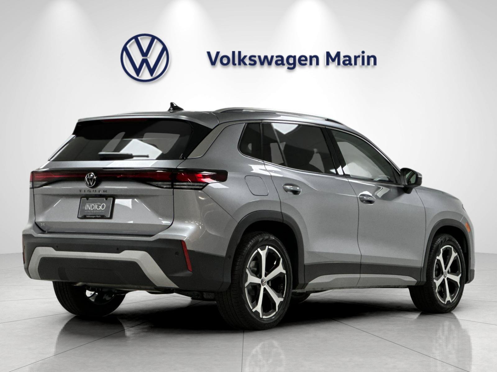 New 2026 Volkswagen Tiguan SE FWD image 5
