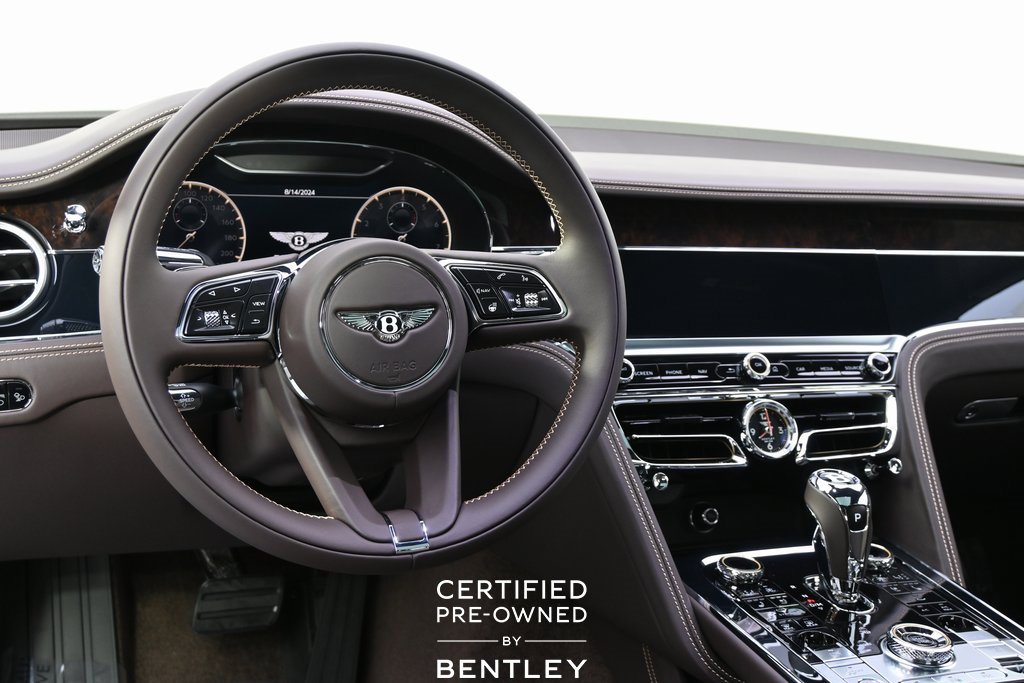 Used 2024 Bentley Flying Spur V8 image 13
