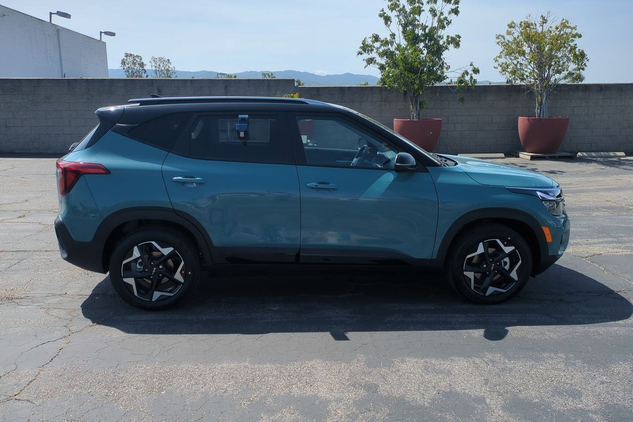 New 2026 Kia Seltos S FWD image 4
