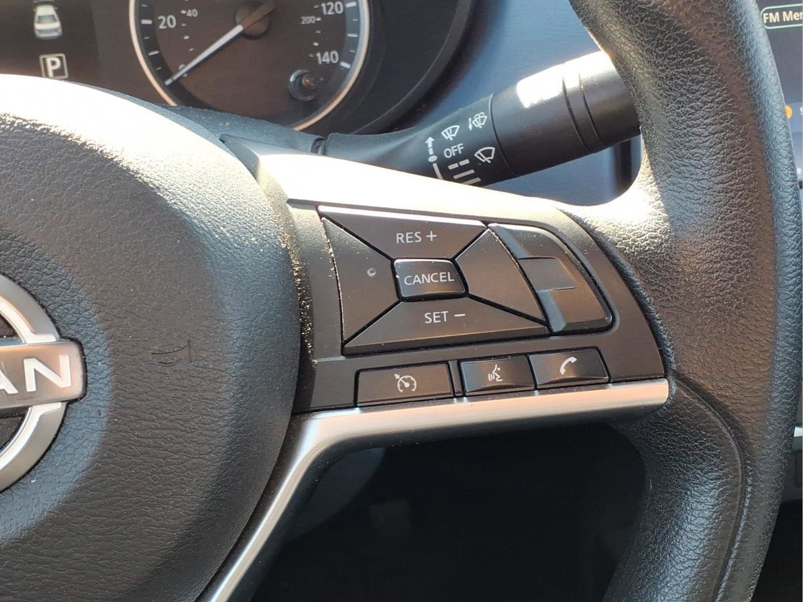 Used 2023 Nissan Versa SV image 16
