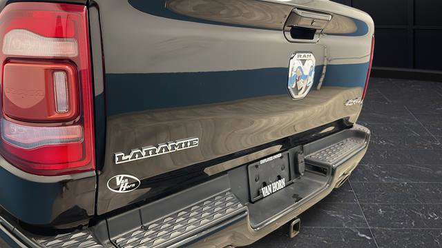 Used 2019 RAM 1500 Laramie w/ Sport Appearance Package AWD/4WD image 38