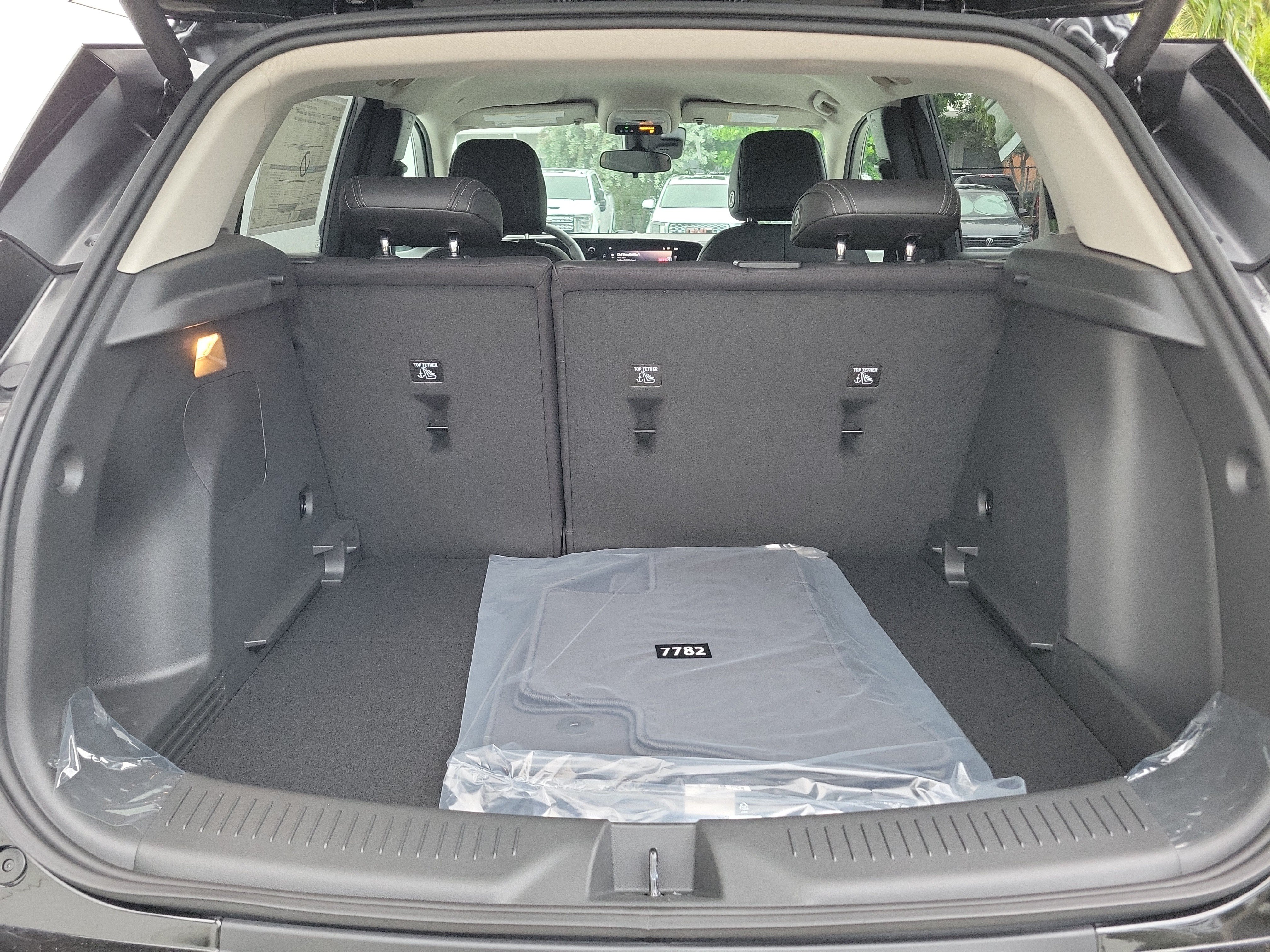 New 2026 Buick Encore GX Preferred w/ Comfort Package FWD image 9