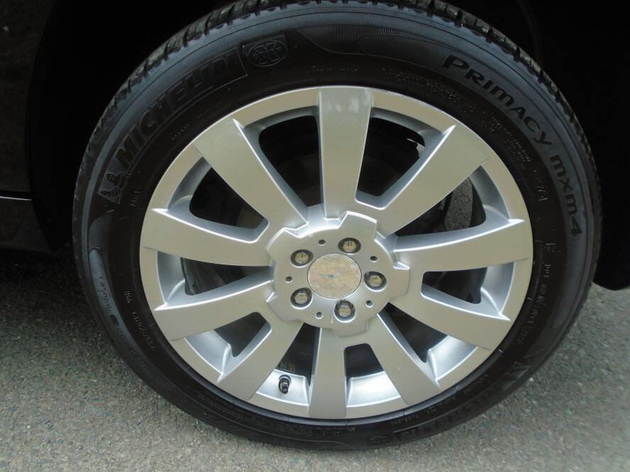 Used 2011 Mercedes-Benz GLK 350 4MATIC image 30
