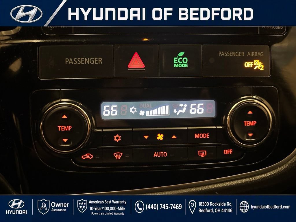 Used 2017 Mitsubishi Outlander ES AWD/4WD image 24