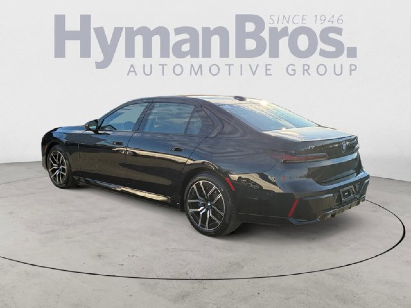 Used 2023 BMW i7 xDrive60 w/ Executive Package 2 image 5