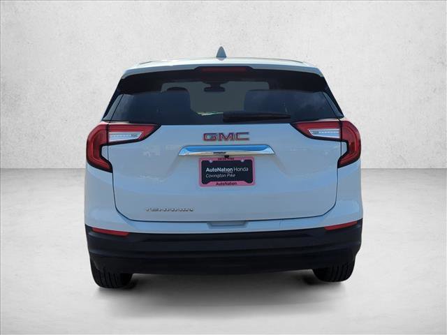 Used 2024 GMC Terrain SLE image 8