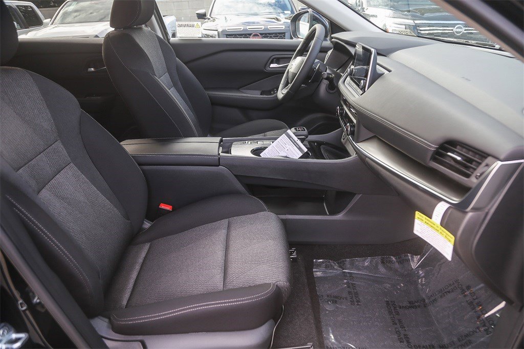 New 2026 Nissan Rogue SV image 17