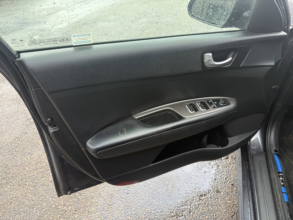 Used 2019 Kia Optima LX image 11