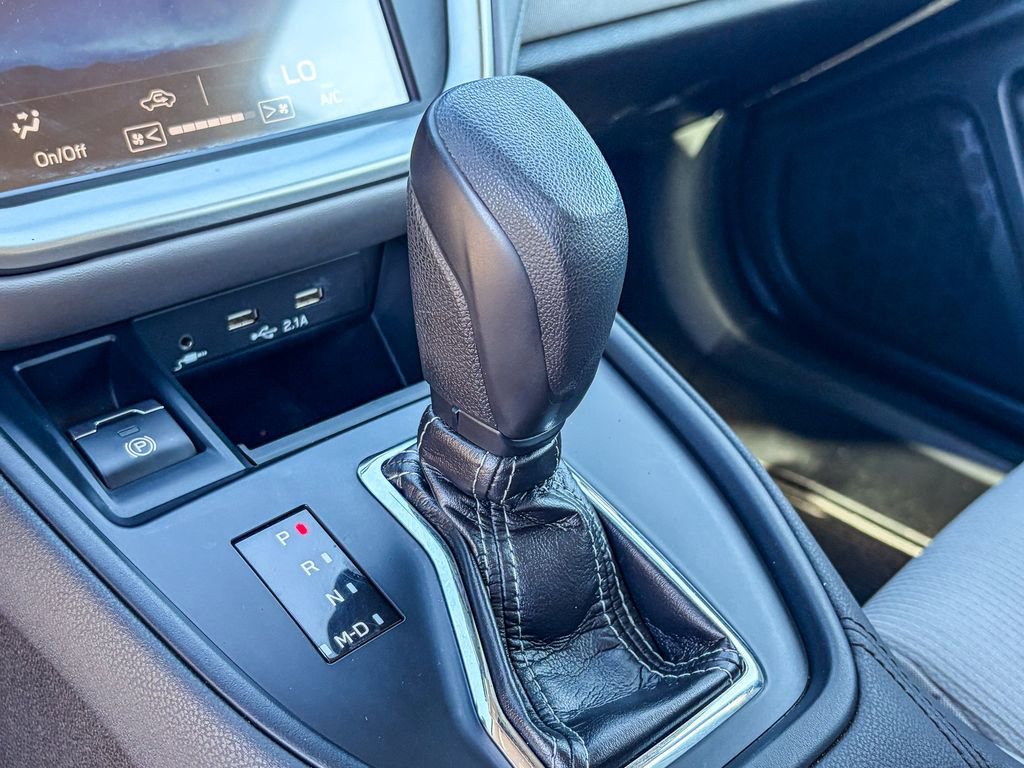 Used 2020 Subaru Legacy image 39