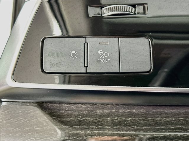Used 2025 Audi Q7 3.0T Premium Plus AWD/4WD image 25