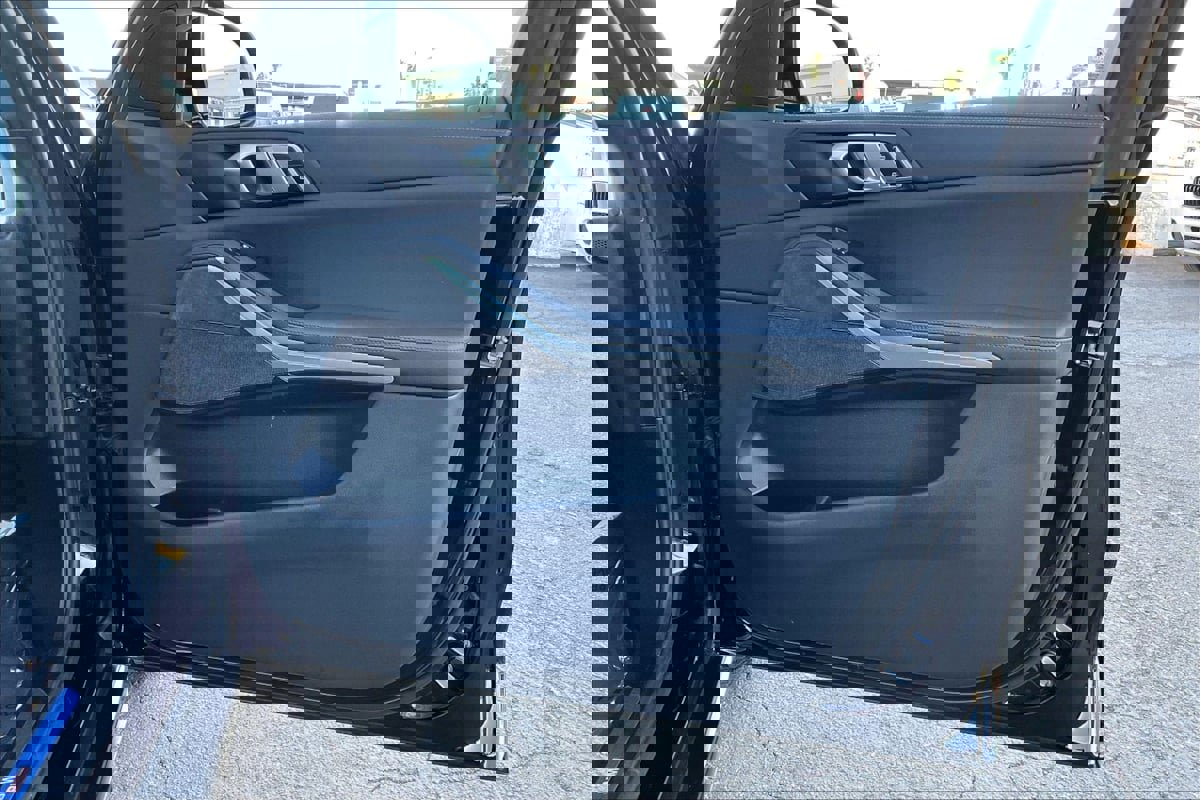 Used 2022 BMW X5 xDrive40i w/ Premium Package image 21