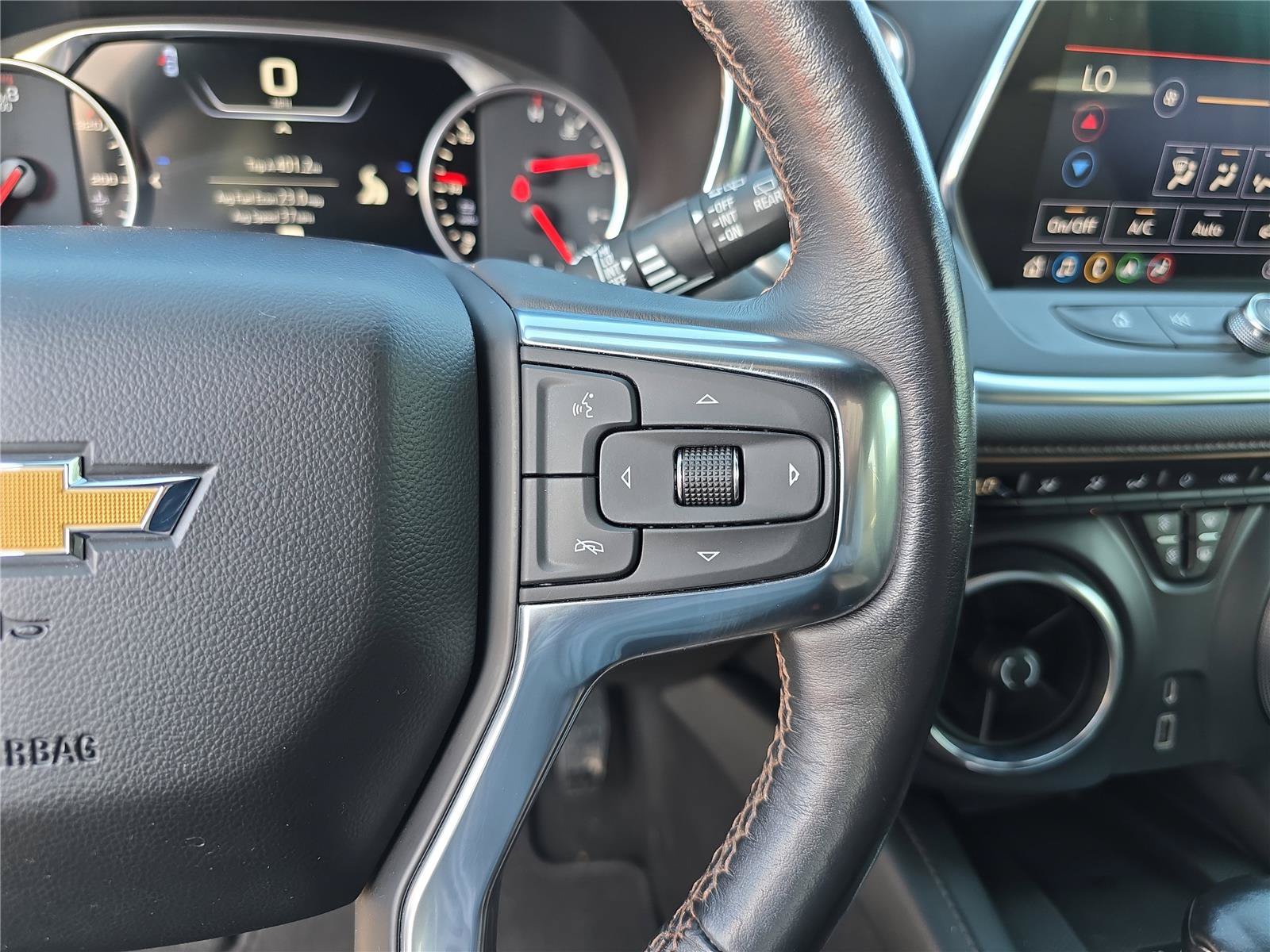 Used 2020 Chevrolet Blazer Premier w/ Driver Confidence II Package FWD image 31