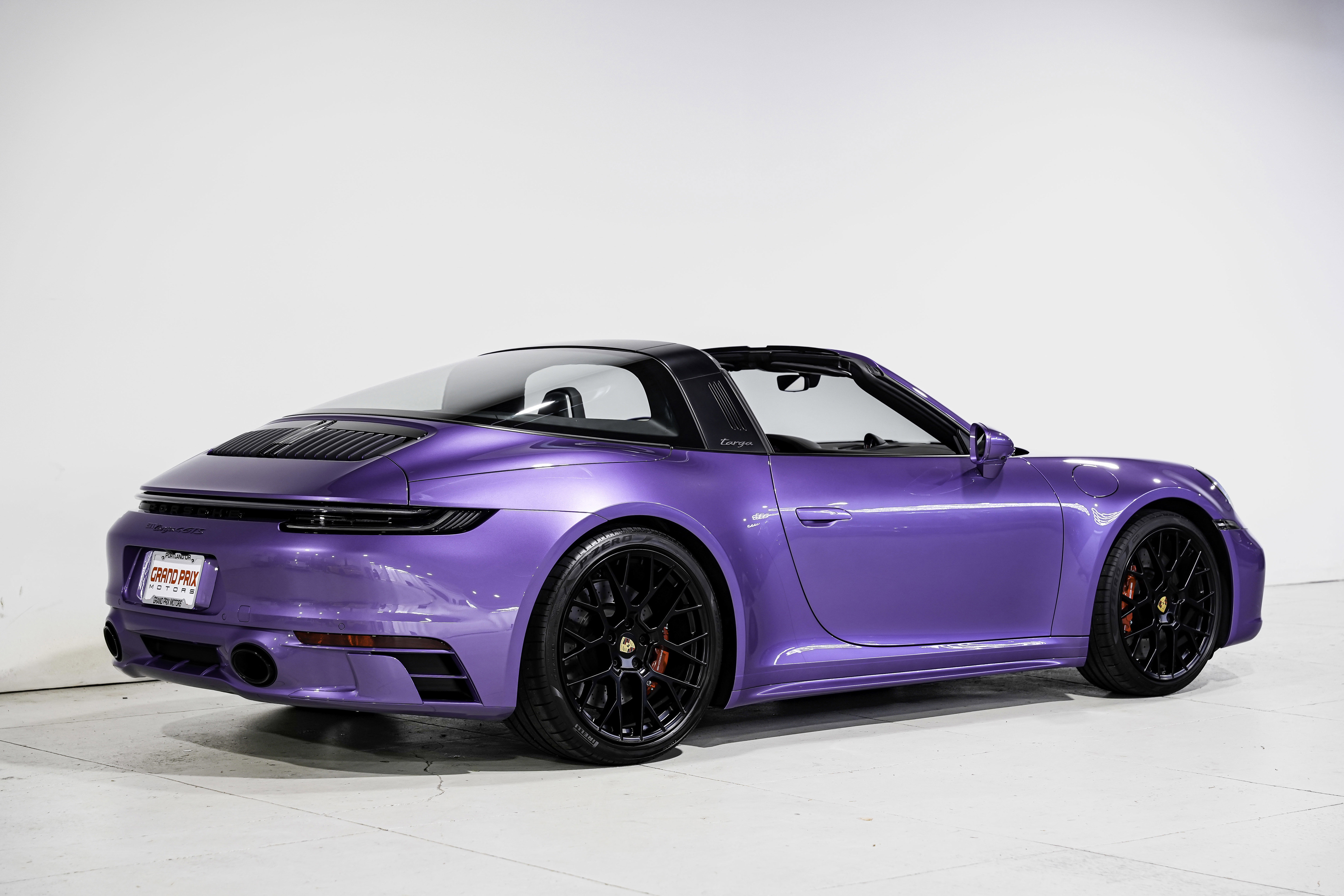 Used 2024 Porsche 911 Targa 4 GTS image 4