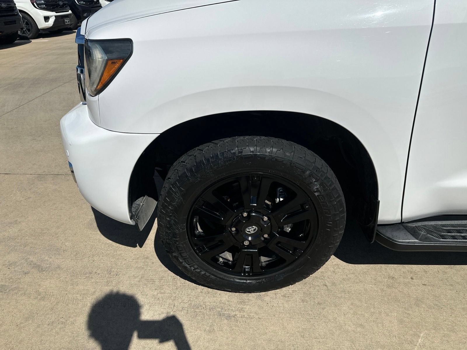 Used 2019 Toyota Sequoia TRD Sport AWD/4WD image 10