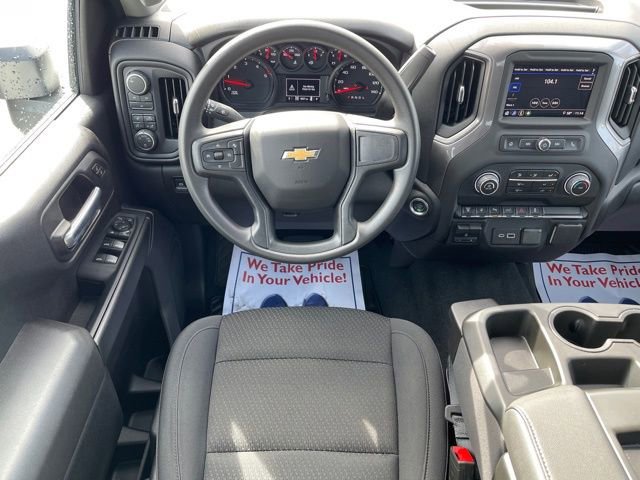 Used 2025 Chevrolet Silverado 3500 W/T image 5