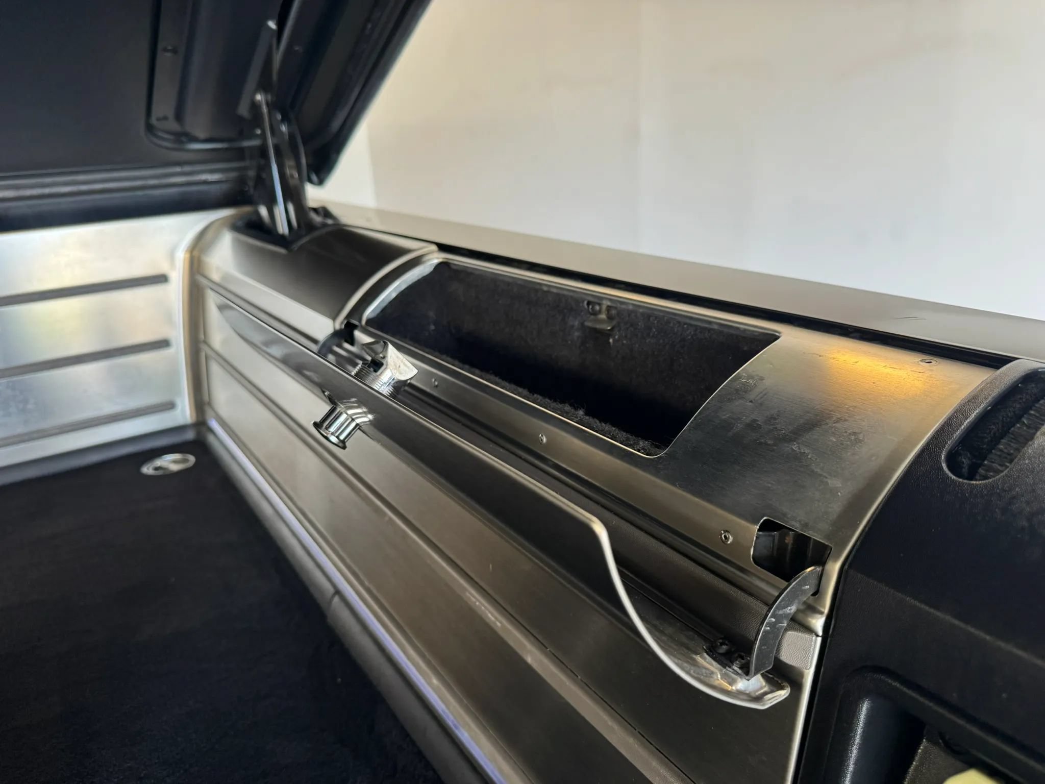 Used 2002 Lincoln Blackwood RWD image 34