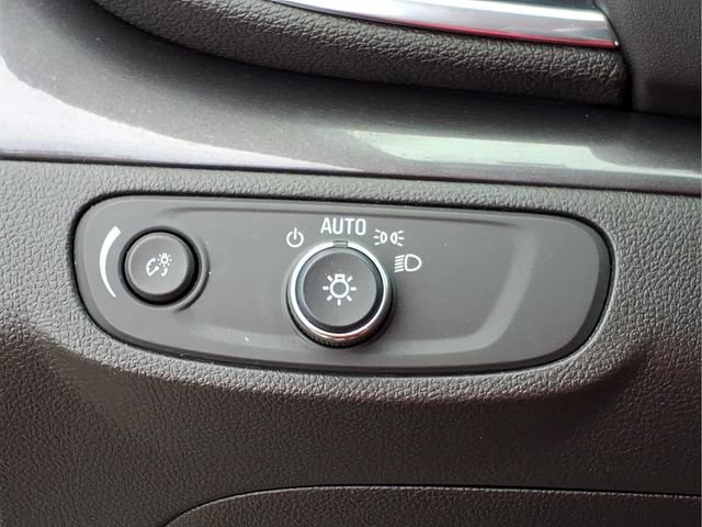 Used 2018 Buick Encore Preferred FWD image 17