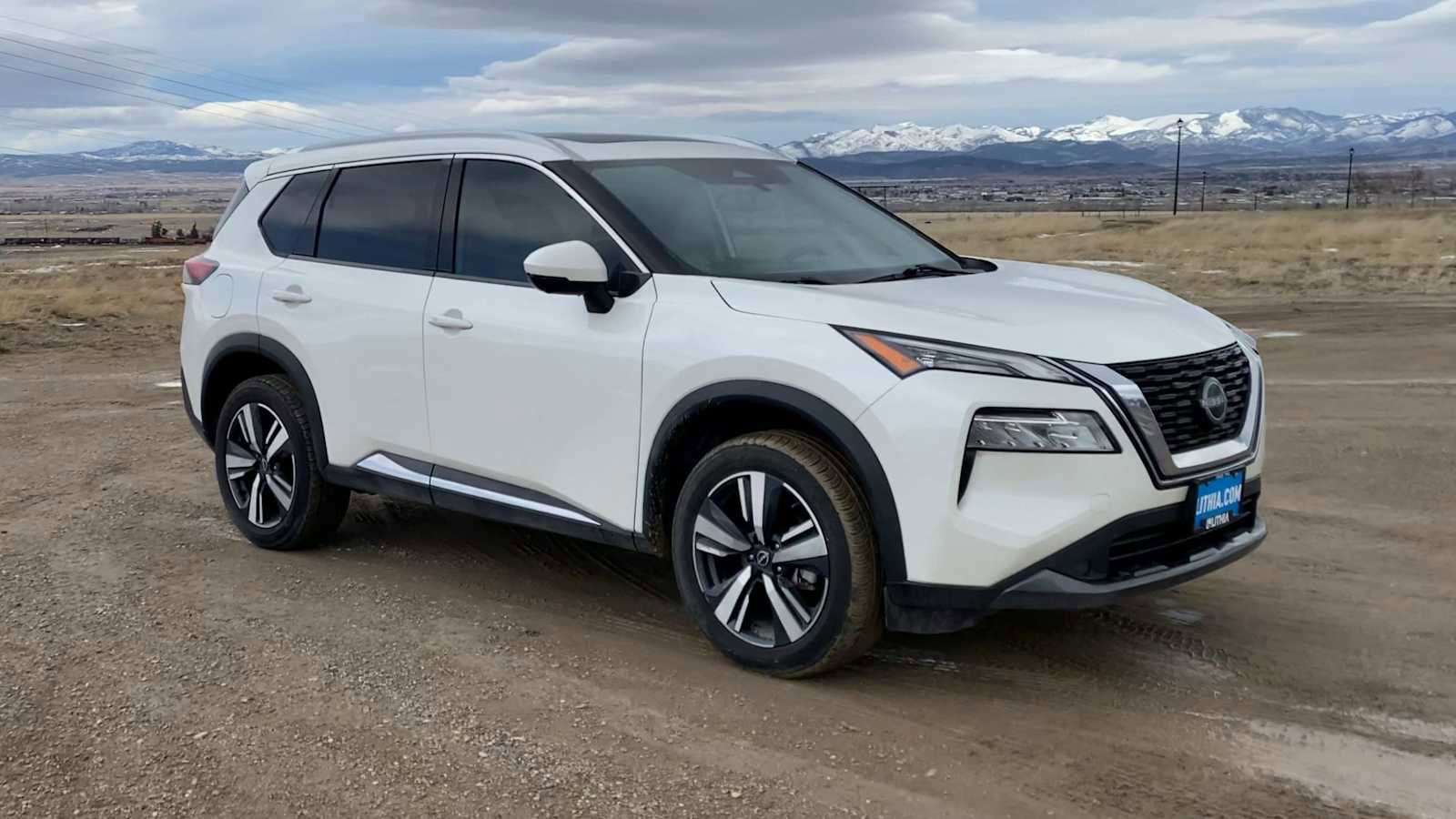 Used 2023 Nissan Rogue SL image 2