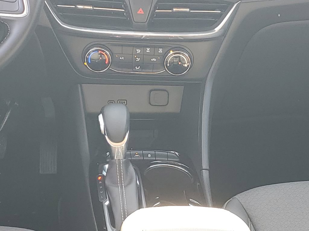 Used 2025 Buick Encore GX Preferred FWD image 15