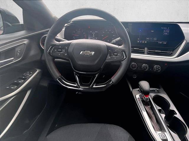 Certified 2024 Chevrolet Trax RS FWD image 7