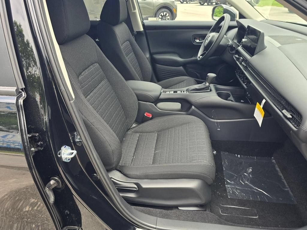 New 2027 Honda HR-V LX image 14